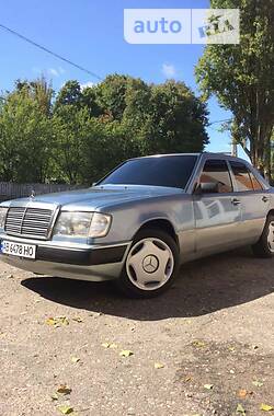 Mercedes-Benz E-Class 124 1985