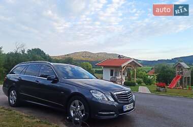 Mercedes-Benz E-Class  2011
