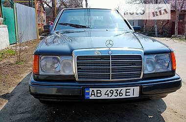 Mercedes-Benz E-Class 124 1986