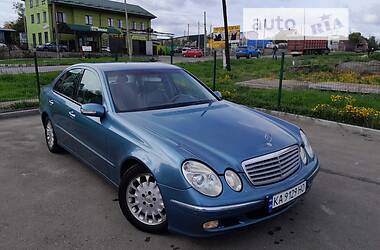 Mercedes-Benz E-Class  2002