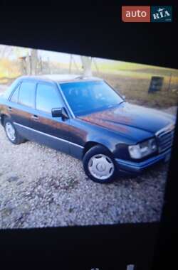 Mercedes-Benz E-Class 1992