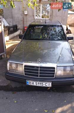 Mercedes-Benz E-Class  1989