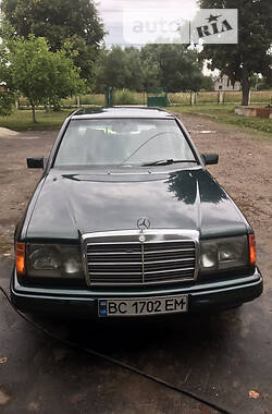 Mercedes-Benz E-Class  1988