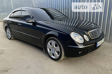 Mercedes-Benz E-Class 4matik 2004