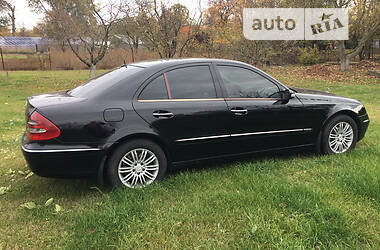 Mercedes-Benz E-Class  2003