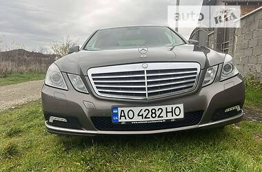 Mercedes-Benz E-Class  2010