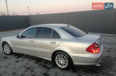 Mercedes-Benz E-Class  2004