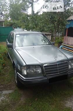 Mercedes-Benz E-Class  1990