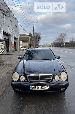 Mercedes-Benz E-Class  2001