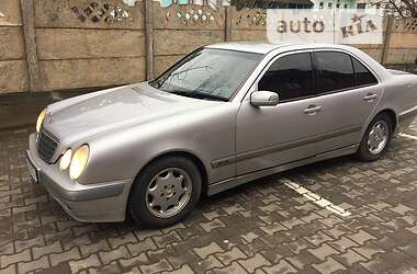 Mercedes-Benz E-Class  2000