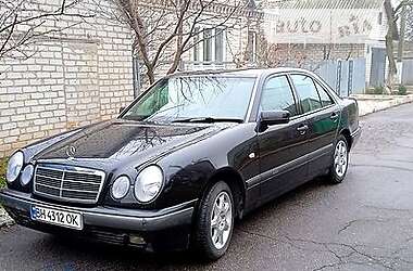 Mercedes-Benz E-Class  1998