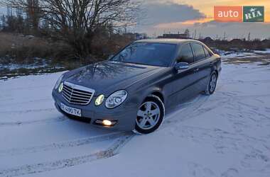 Mercedes-Benz E-Class  2004