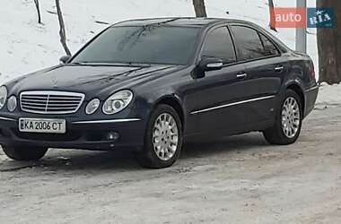 Mercedes-Benz E-Class  2005