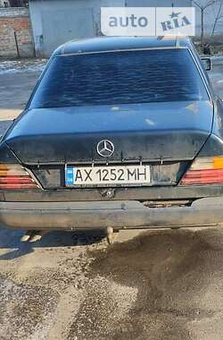 Mercedes-Benz E-Class  1988