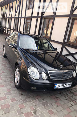 Mercedes-Benz E-Class  2004