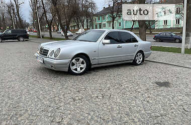 Mercedes-Benz E-Class  1997