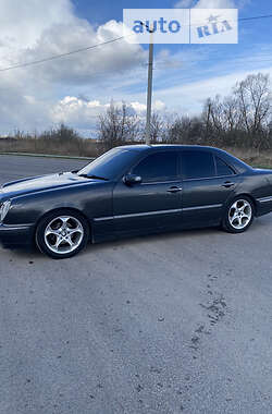 Mercedes-Benz E-Class  2000