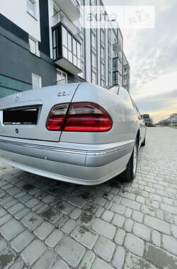 Mercedes-Benz E-Class  2000