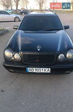 Mercedes-Benz E-Class  1998