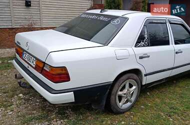 Mercedes-Benz E-Class  1989