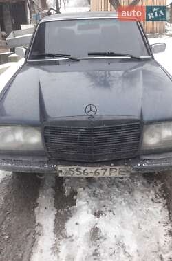 Mercedes-Benz E-Class  1985