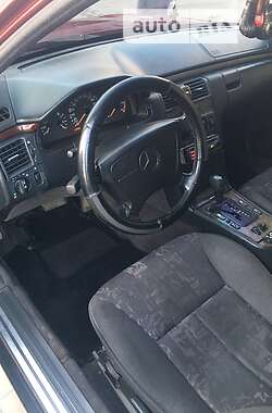 Mercedes-Benz E-Class 1998