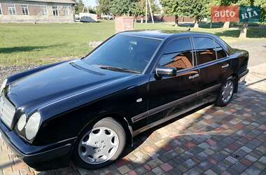 Mercedes-Benz E-Class  1998