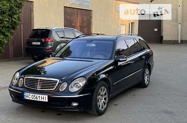 Mercedes-Benz E-Class  2005