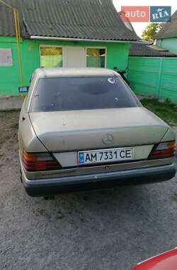 Mercedes-Benz E-Class  1991