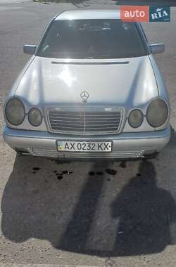 Mercedes-Benz E-Class  1999