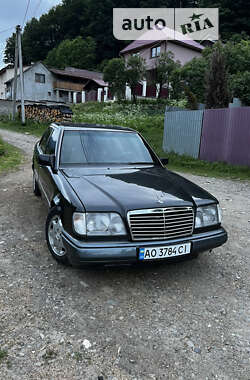 Mercedes-Benz E-Class  1994