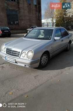 Mercedes-Benz E-Class  1997