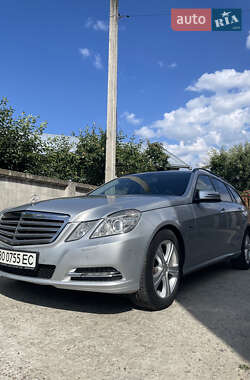 Mercedes-Benz E-Class  2010