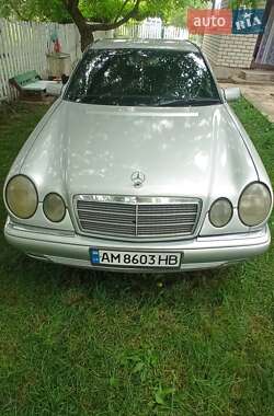 Mercedes-Benz E-Class  1997