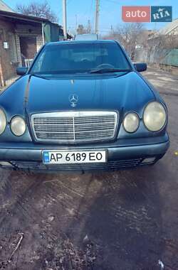 Mercedes-Benz E-Class  1997