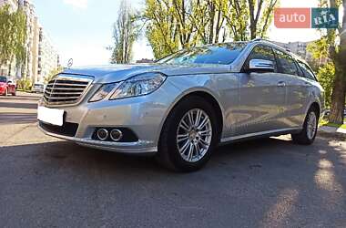 Mercedes-Benz E-Class 2011