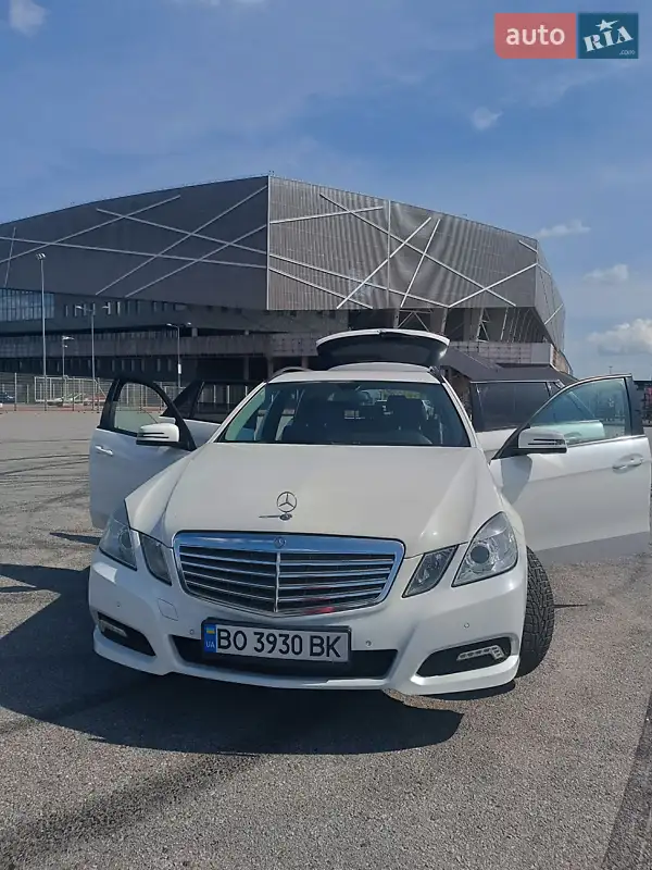 Mercedes-Benz E-Class 2011
