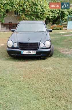 Mercedes-Benz E-Class  1996