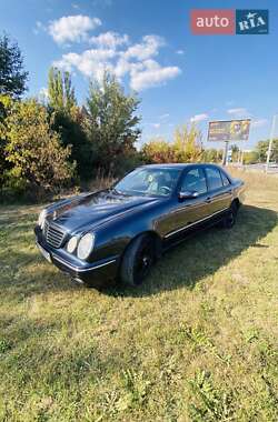 Mercedes-Benz E-Class  2000
