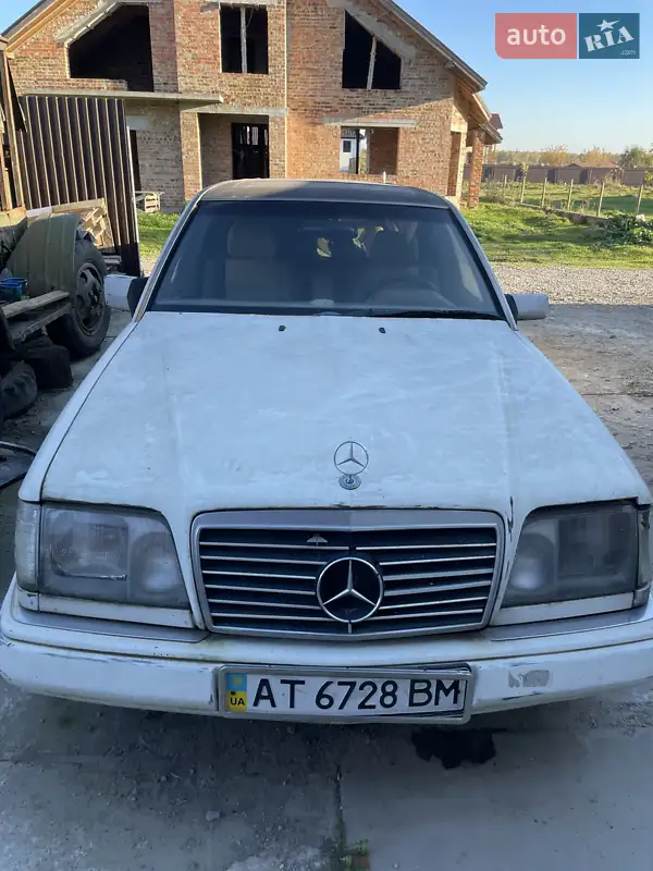 Mercedes-Benz E-Class 1986