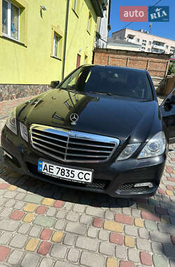 Mercedes-Benz E-Class  2009