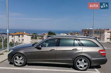 Mercedes-Benz E-Class 2011
