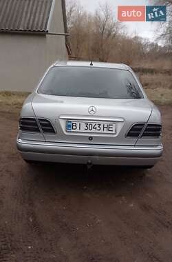 Mercedes-Benz E-Class  1997
