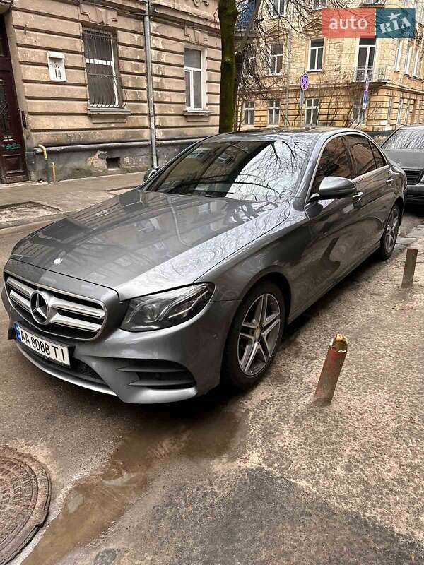 Легкові Mercedes-Benz E-Class