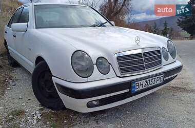 Mercedes-Benz E-Class  1999