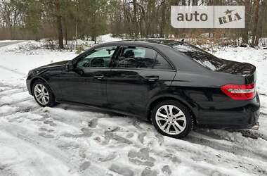 Mercedes-Benz E-Class  2010