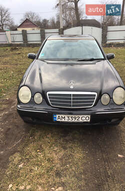 Mercedes-Benz E-Class 2002