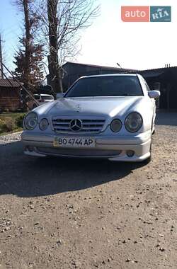 Mercedes-Benz E-Class  2002