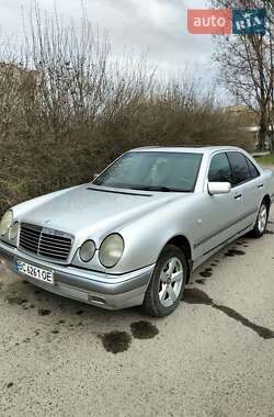 Mercedes-Benz E-Class  1997