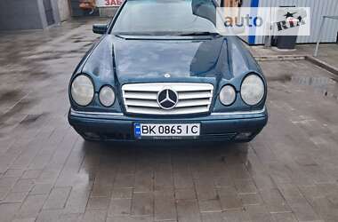 Mercedes-Benz E-Class  1996